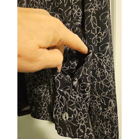 HANG TEN UPF 50+ Stretchy Floral SWIM TEE-RASH GUARD w/Pocket - Med, Black Gray - Picture 3 of 6